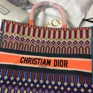 Meet your Posher, Lcnd1059